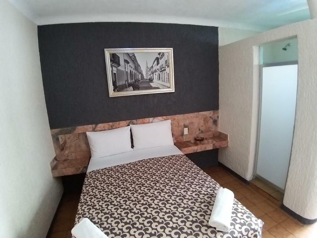 Hotel Aguila Guadalajara Esterno foto